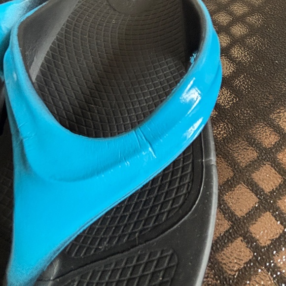 Oofos OoLaLa Sport Thong Comfort Sandals Size 8 EU 39 - Picture 3 of 11
